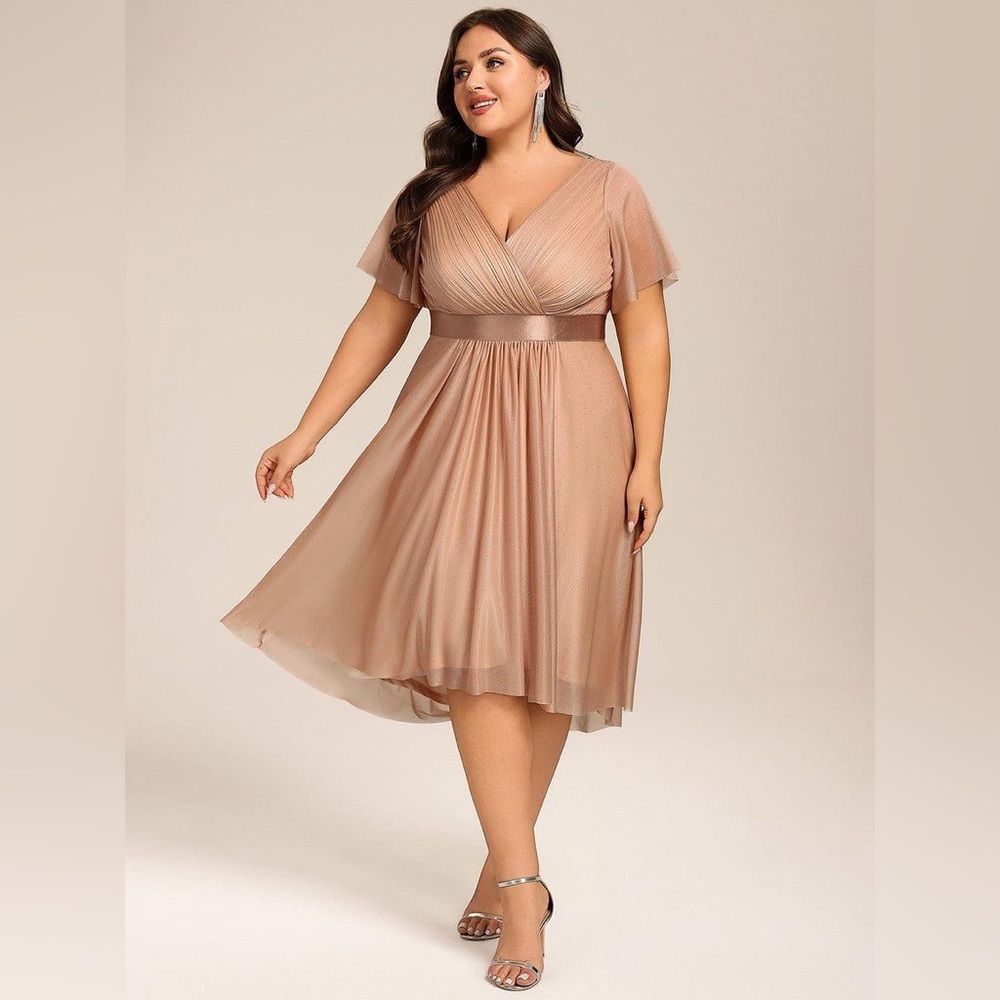 Short Sleeve V-Neck Pleated Glitter Midi Dress - Picture 3 of 10